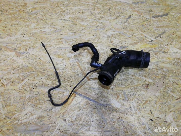 Патрубок (трубопровод, шланг) Skoda Fabia