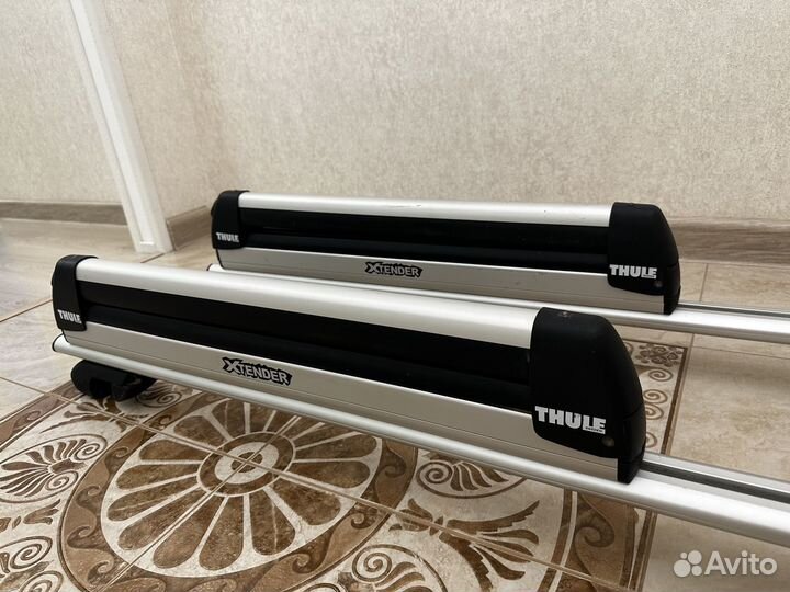 Багажник Thule для сноубордов и лыж