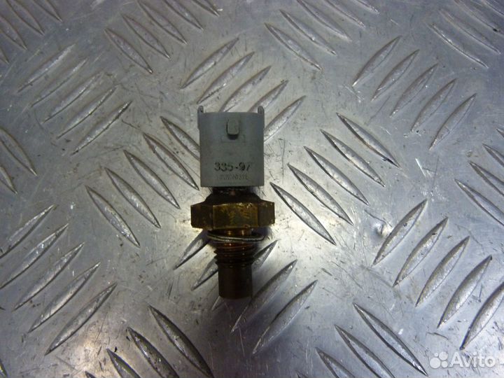 Датчик температуры жидкости Opel Vectra Omega B