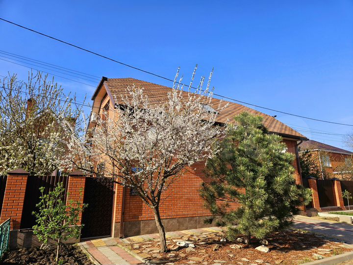 Дом 127 м² на участке 2 сот.