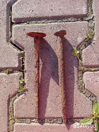 Старинные кованые гвозди. Шпигари