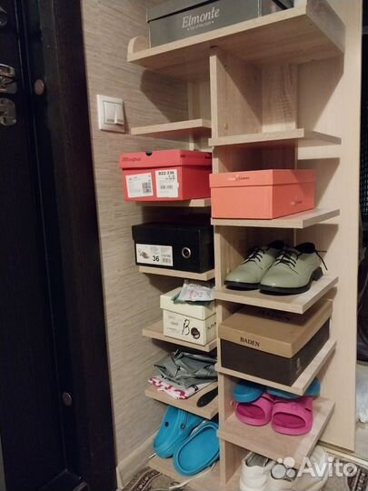 1.обувница на 12 пар обуви, 2. Вешалка для одежды