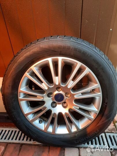 Колеса Nokian Hakkapeliitta R2 235/55 R17