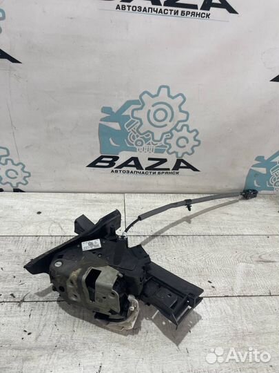 Замок двери задней левой Ford Focus 3