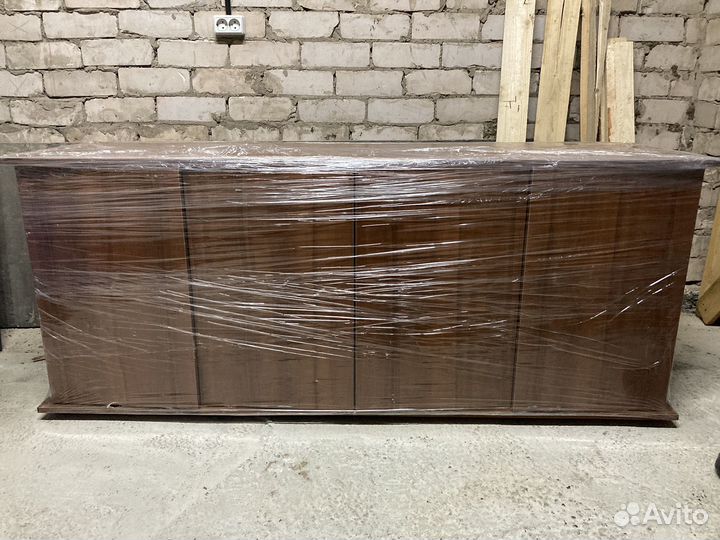 Аквариум с тумбой новый 650л