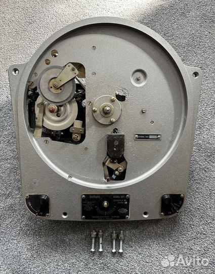 Совершенно классный проигрыватель Garrard 301