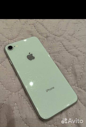 iPhone 8, 64 ГБ