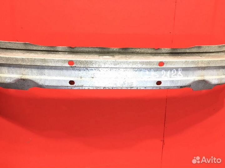 Усилитель бампера передний Audi A4 B6 универсал