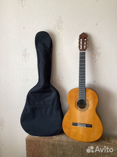 Гитара yamaha c40