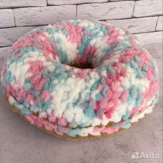 Подушка интерьерная из Alize Puffy