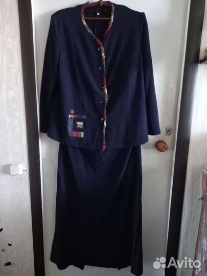 Костюм женский. пиджак и юбка размер. 58
