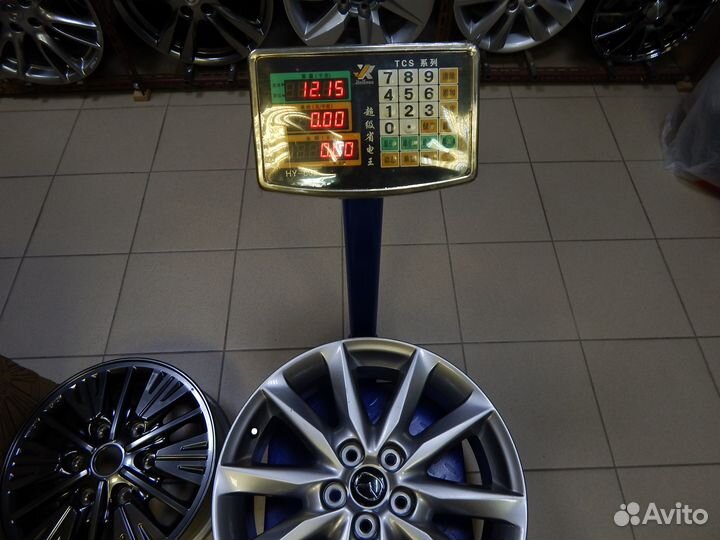 1217 Оригинал Mazda R18 114.3*5 ет50 J7 Б/п по Р