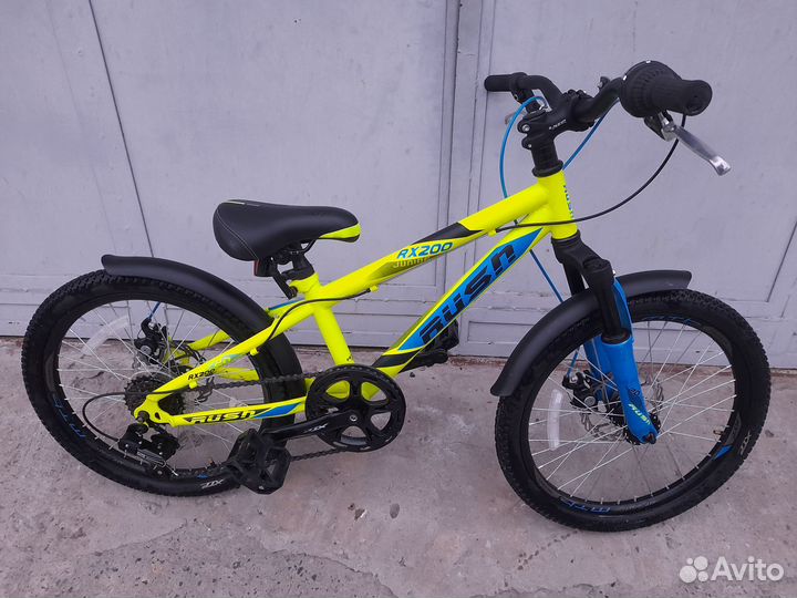 Велосипед почти новый рост 120-145 см 20 колёса