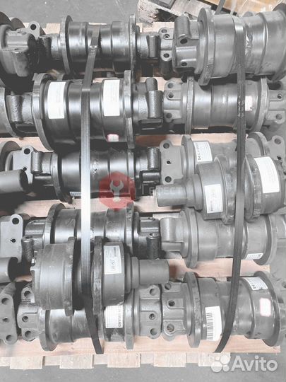 Каток поддерживающий Hitachi EX270 71466877