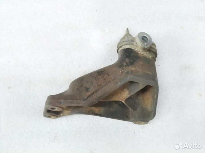 Кронштейн двигателя левый Chevrolet Lacetti