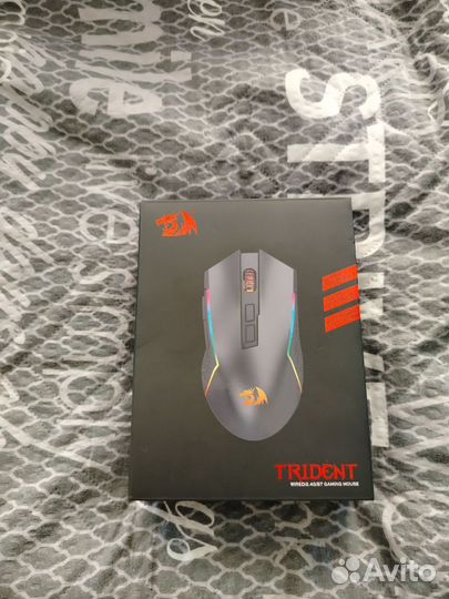 Игровая мышка беспроводная Рэддрагон Trident