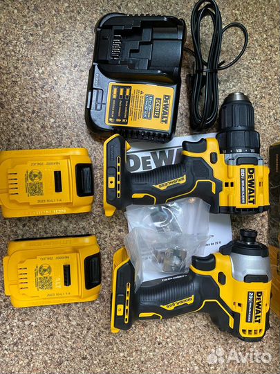 Набор DeWalt DCK225D2 20V