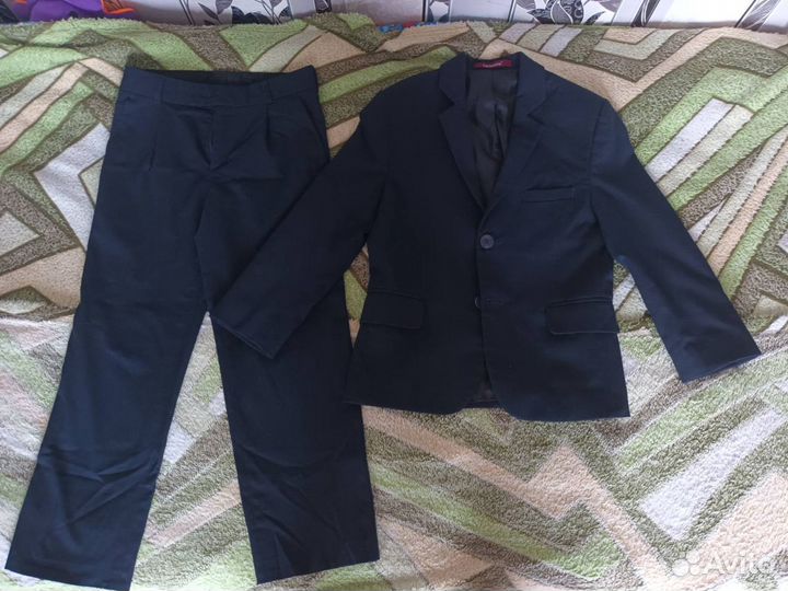 Школьная форма и рубашки на мальчика