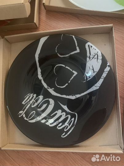 Тарелки кока-колы