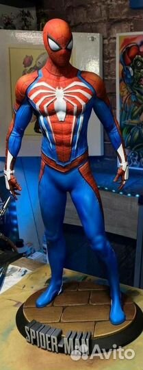 Человек паук фигурка