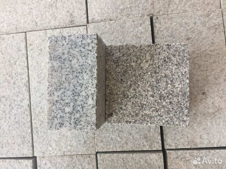 Гранитная брусчатка Лисья Горка 100х200х40