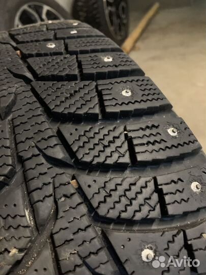 Колеса зимние 215 60 r17