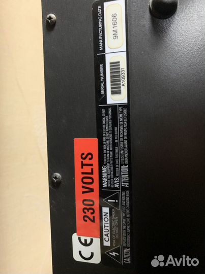 Микшерный пульт Mackie