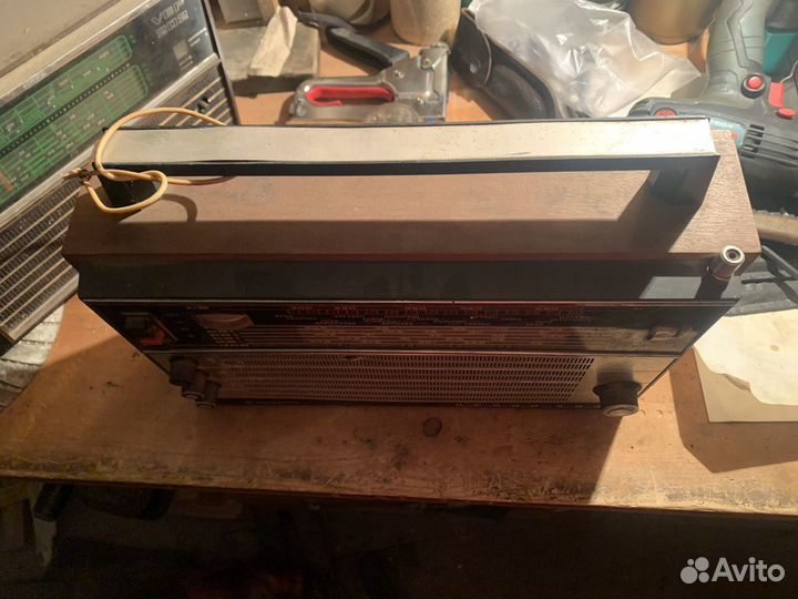 Радиоприёмник транзистор