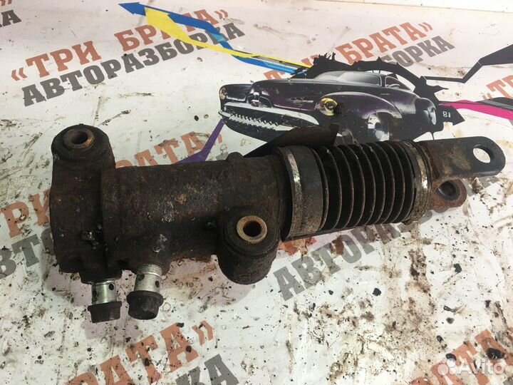 Тойота Ленд Крузер Гидроамортизатор