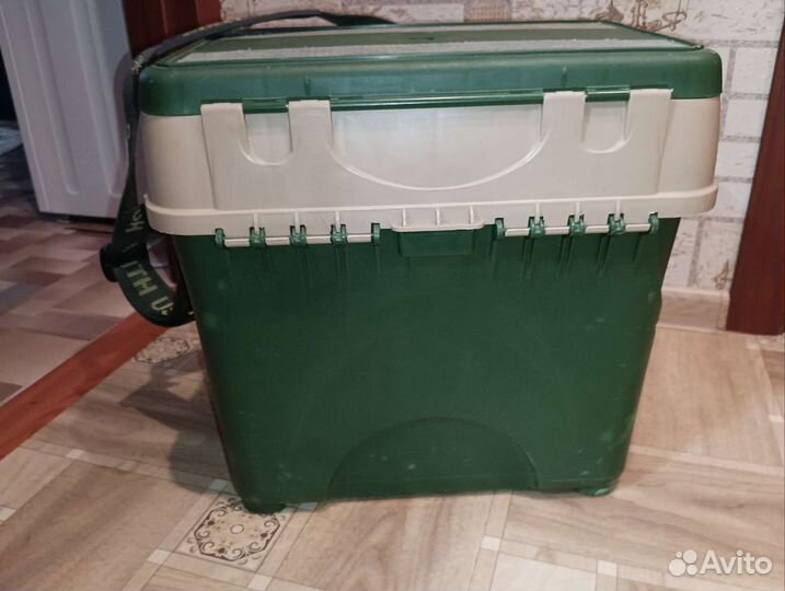 Рыболовный ящик