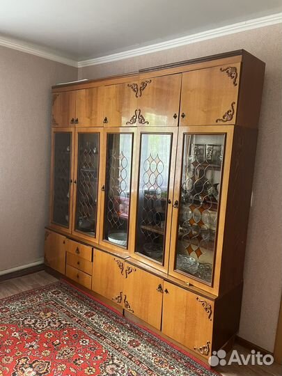 Стенка и шкаф