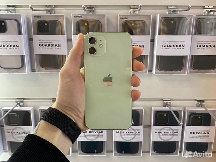 iPhone 12, 64 ГБ