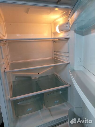 Холодильник stinol 1.7m