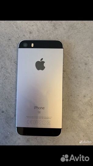 Телефон iPhone se