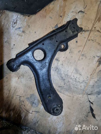 Рычаг vw passat b4