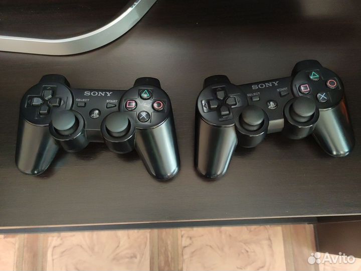 Ps3 slim прошитая + 2 джойстика