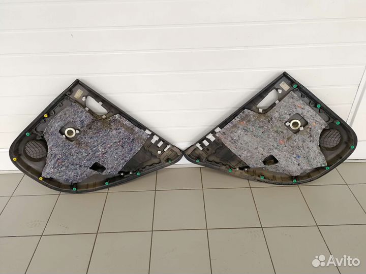 Обшивка задних дверей Solaris 2