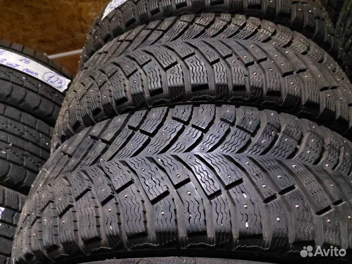 Michelin X-Ice North 4 SUV 215/60 R17