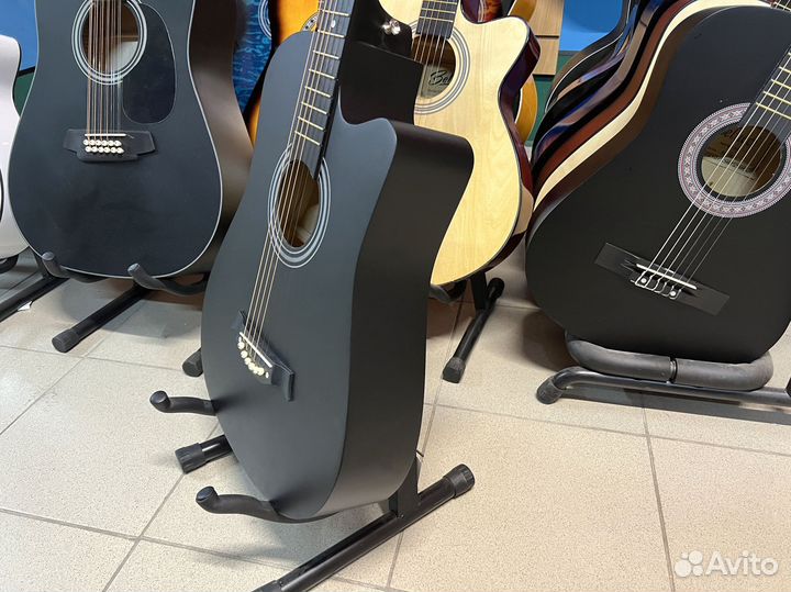 Гитара для обучения с комплектом