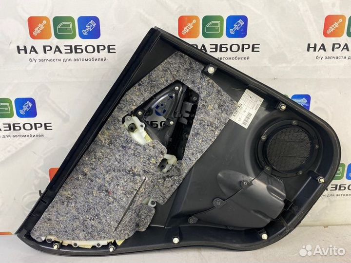 Обшивка двери задняя правая Toyota Rav4 ACA30