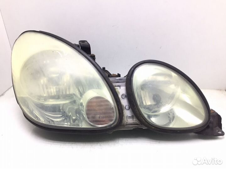 Фара правая Lexus Gs 3.0 I 2000