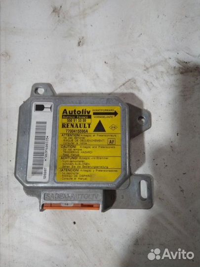 Блок управления подушками безопасности Renault
