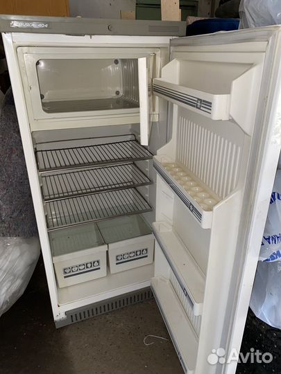 Холодильник Свияга 404