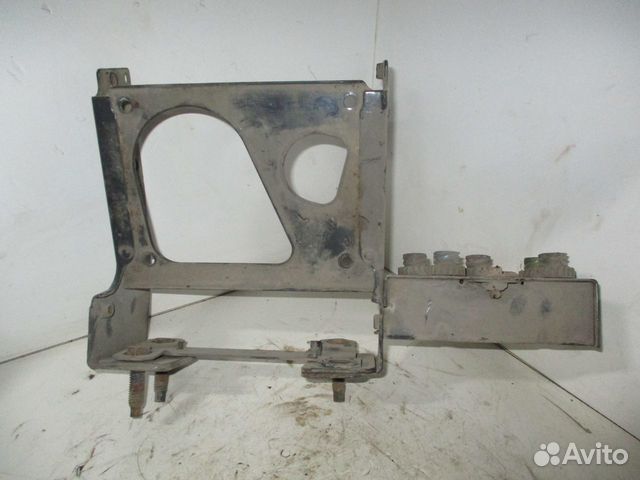 Кронштейн блока AdBlue Volvo 20731533