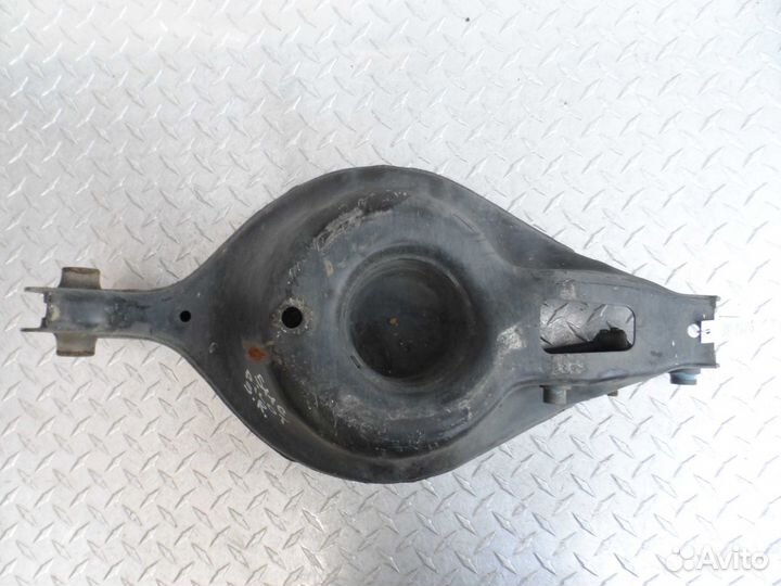 Рычаг задний правый нижний Honda Pilot 2