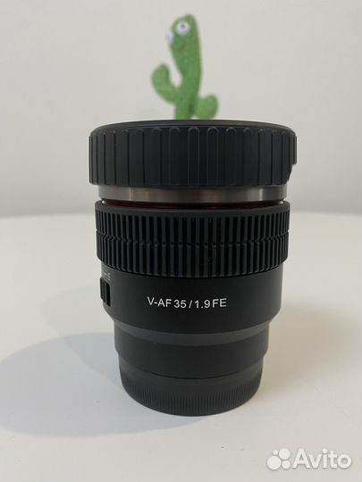 Объектив Samyang V-AF 35mm T1.9 Sony E f1.8 автофо