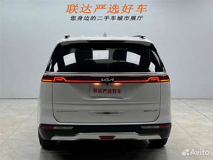 Kia Carnival 2.0 AT, 2021, 25 200 км
