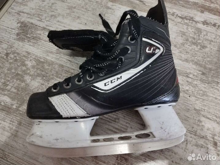 Коньки хоккейные ссм