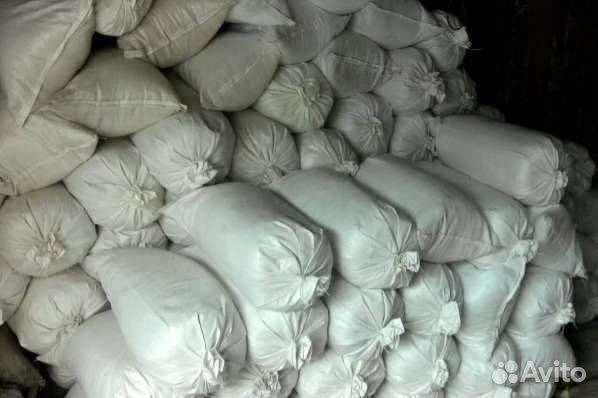 Опилки в мешках