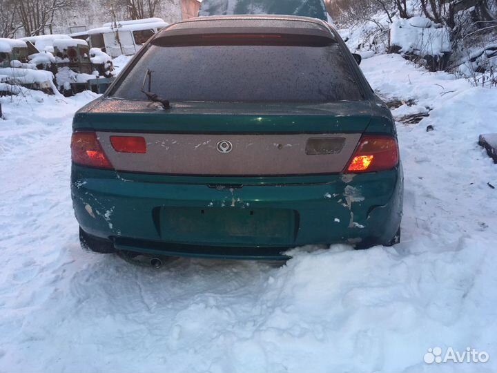 Mazda 323F кузов по частям